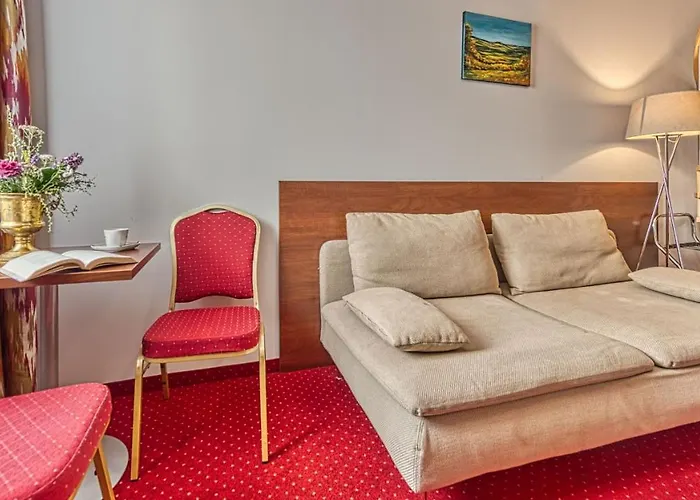 Ow Lukas - Anna Rezort