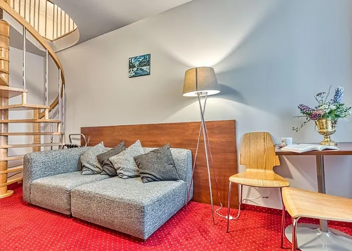 Ow Lukas - Anna Rezort *